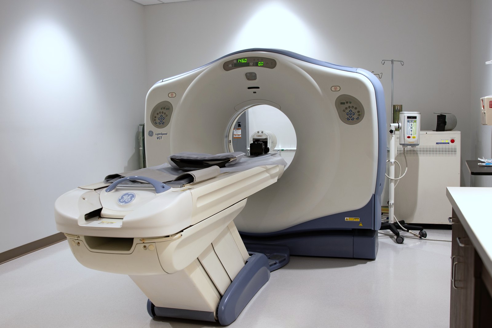 The CT scanner at El Mirage ER.