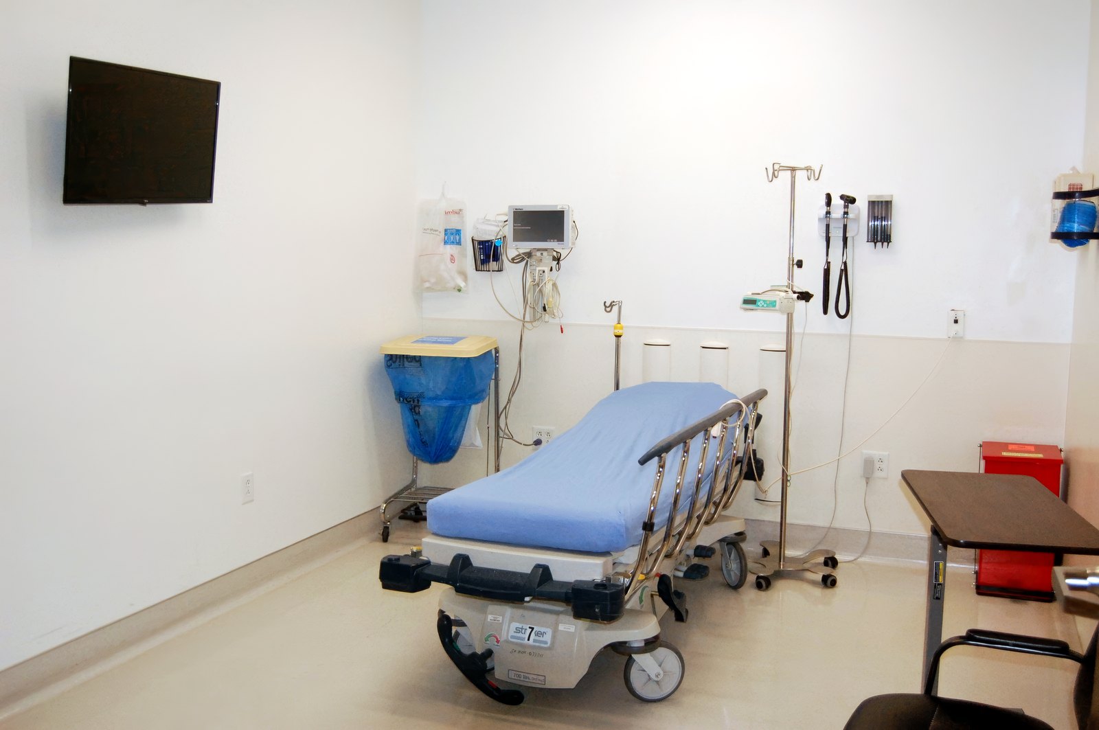 A treatment bay at Fountain Hills — staffed to acuity, not averages.